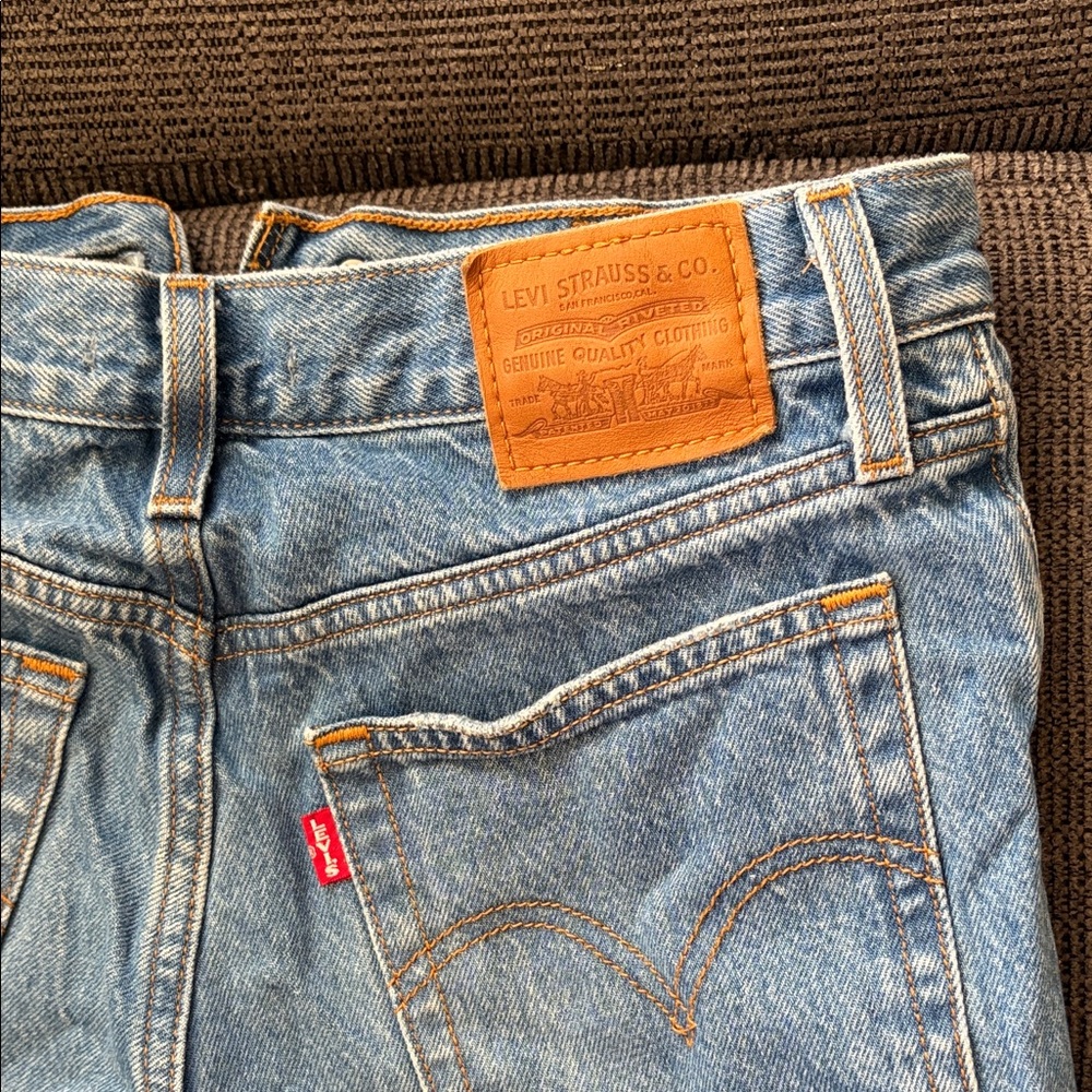 Light Blue Premium Distressed Levi’s Jeans